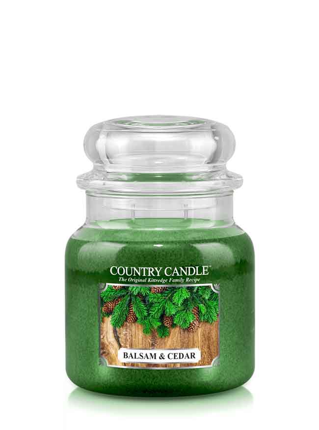 Country Candle Balsam & Cedar średnia świeca zapachowa z 2 knotami (453 g)