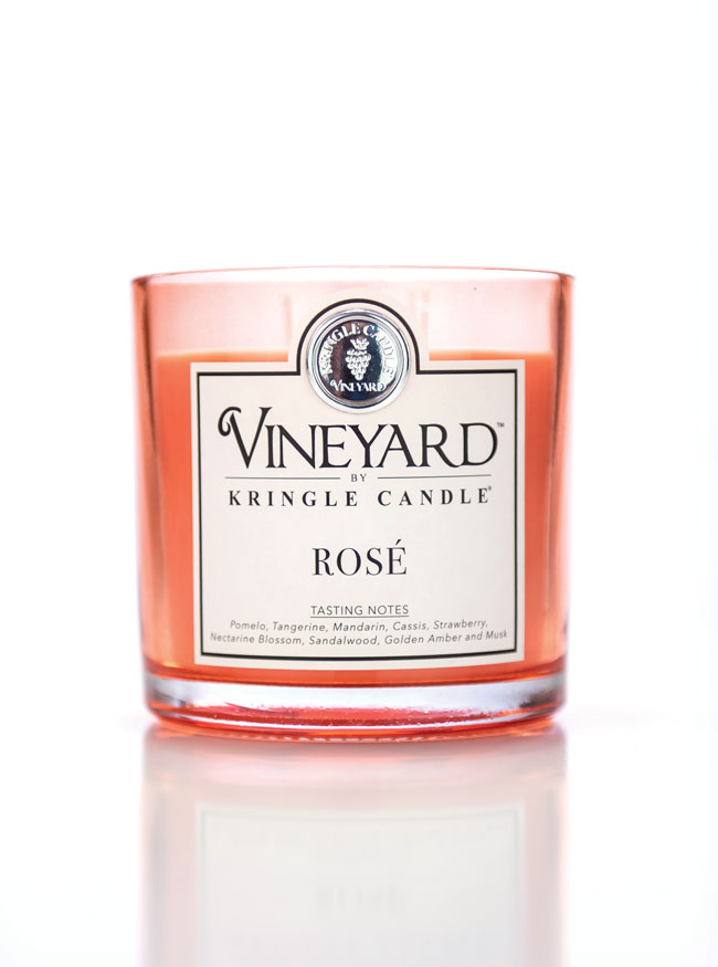 Kringle Candle VINEYARD Różowa świeca zapachowa z 4 knotami (737 g)